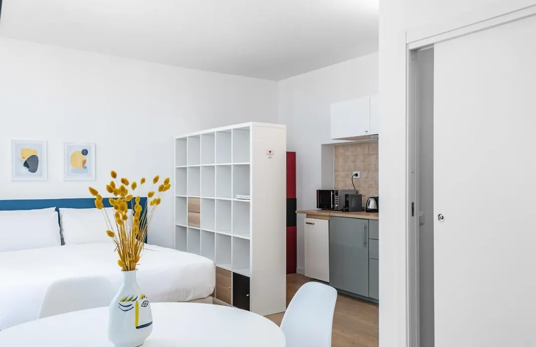 RELSTAY - Porta Romana - Large Studio-1